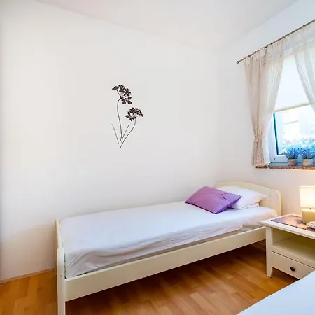 Apartment Milka *