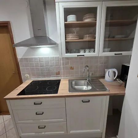Milka Appartement Povljana